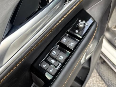 New 2026 Jeep Grand Wagoneer L 4WD image 13