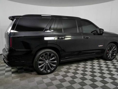 Used 2025 Cadillac Escalade V AWD/4WD image 2