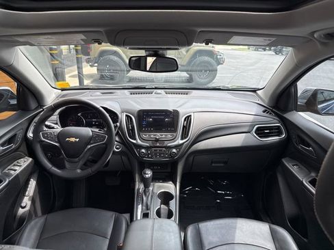 Used 2021 Chevrolet Equinox Premier FWD image 23