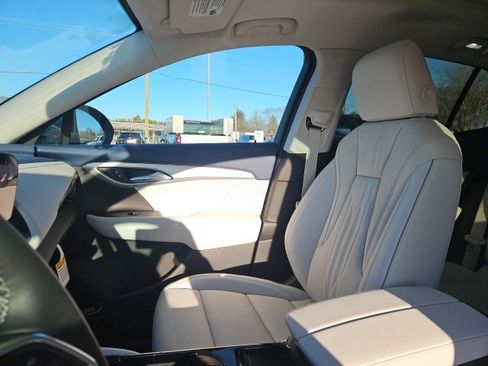 New 2026 Buick Envision Avenir image 33