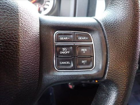 Used 2017 RAM 1500 Express image 15