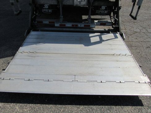 Used 2022 Ford F650 2WD Regular Cab Super Duty image 17