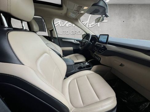 Used 2020 Ford Escape SEL FWD image 24