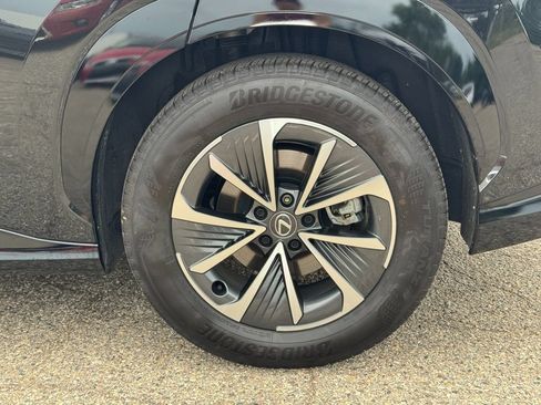 Used 2025 Lexus RZ 300e w/ Accessory Package (2T) FWD image 23