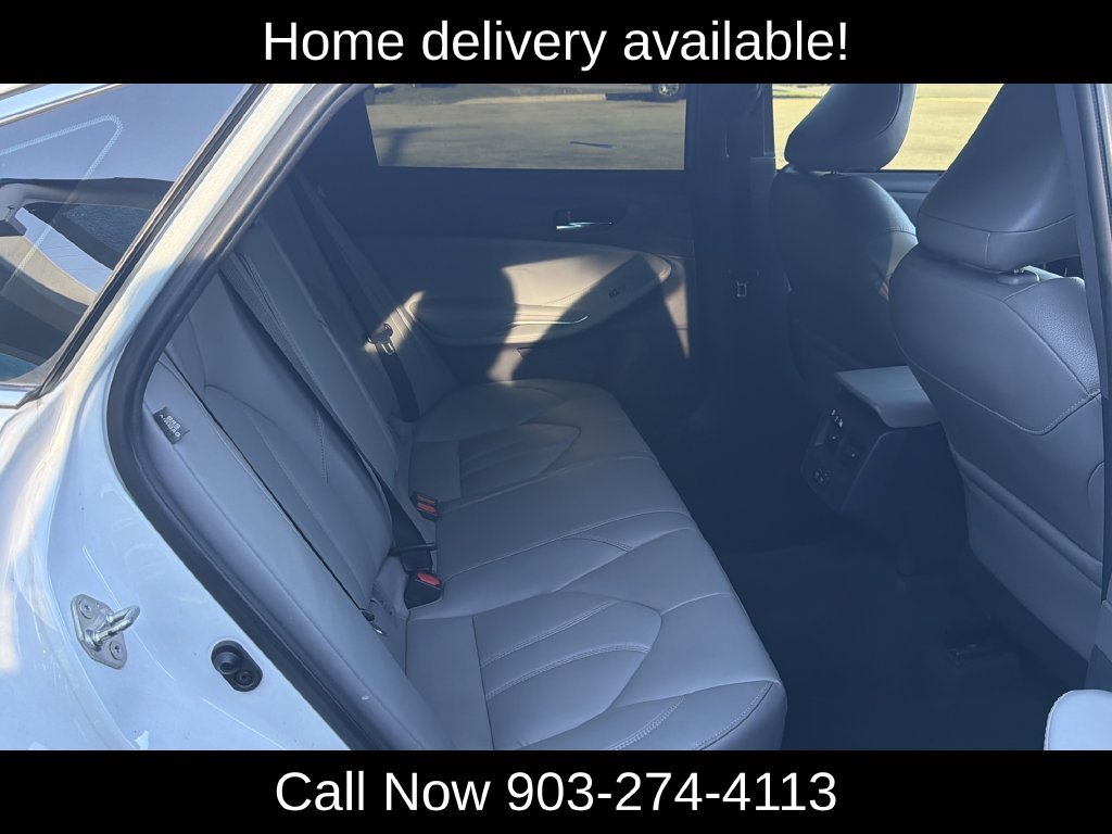 Used 2020 Toyota Avalon XLE w/ Moonroof Package FWD image 19
