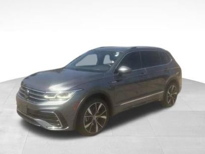Used 2022 Volkswagen Tiguan SEL R-Line