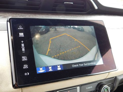 Used 2018 Honda Clarity Touring image 17