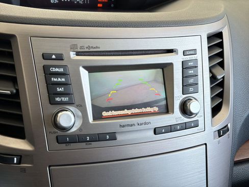 Used 2013 Subaru Outback 3.6R Limited w/ Moonroof Pkg image 24