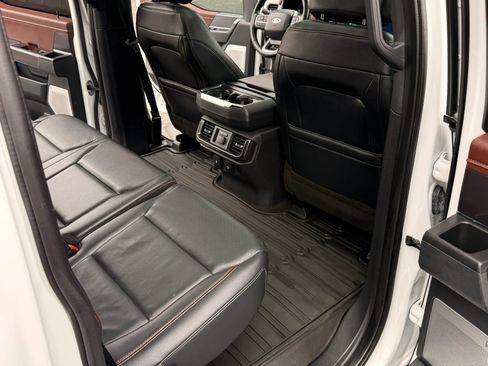 Used 2021 Ford F150 Lariat w/ Equipment Group 502A High AWD/4WD image 19