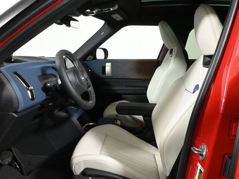 Certified 2025 MINI Cooper Countryman S image 3