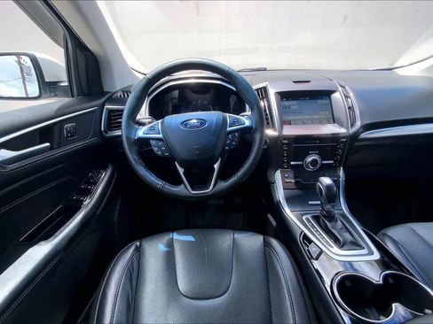 Used 2018 Ford Edge Titanium w/ Equipment Group 301A FWD image 14