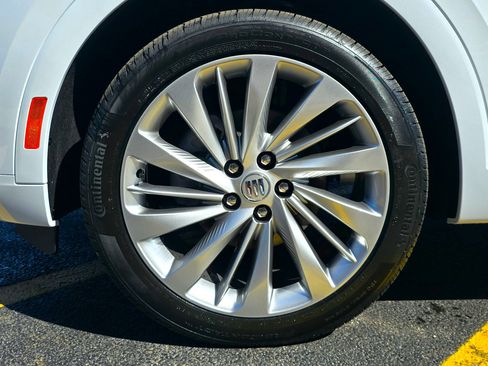 New 2026 Buick Envision Avenir image 10