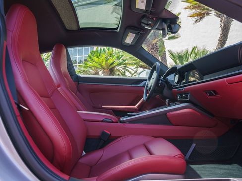 Used 2022 Porsche 911 Carrera 4S image 26