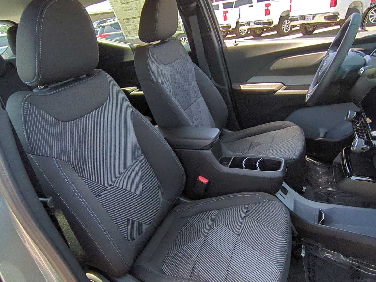 New 2027 Chevrolet Bolt LT FWD image 27