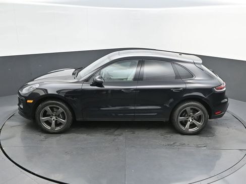 New 2026 Porsche Macan image 24