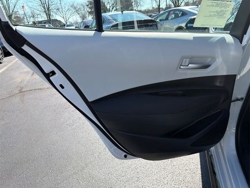 New 2026 Toyota Corolla SE image 21