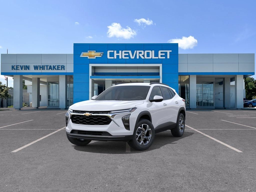 New 2026 Chevrolet Trax LT w/ Driver Confidence Package FWD image 8