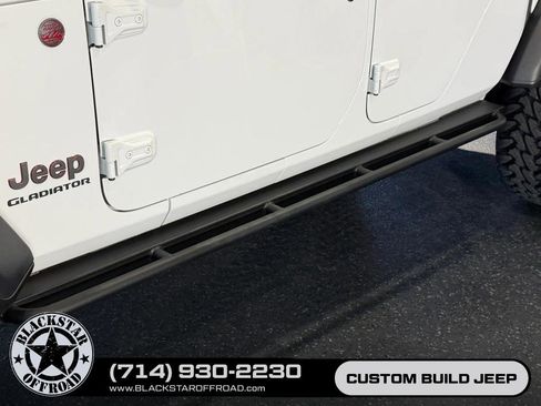 Used 2021 Jeep Gladiator Rubicon AWD/4WD image 8