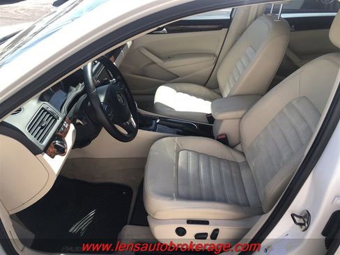 Used 2013 Volkswagen Passat TDI SEL Premium FWD image 11