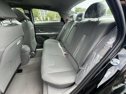 Used 2026 Hyundai Elantra SEL Sport Premium FWD image 25