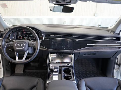 Used 2023 Audi Q8 Prestige AWD/4WD image 17