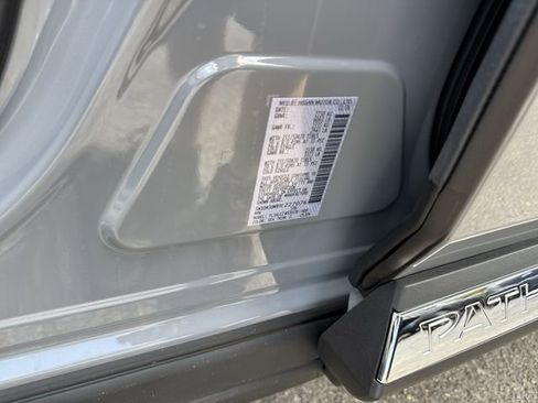 New 2026 Nissan Pathfinder Platinum image 37