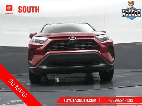 Used 2025 Toyota RAV4 XLE AWD/4WD image 38