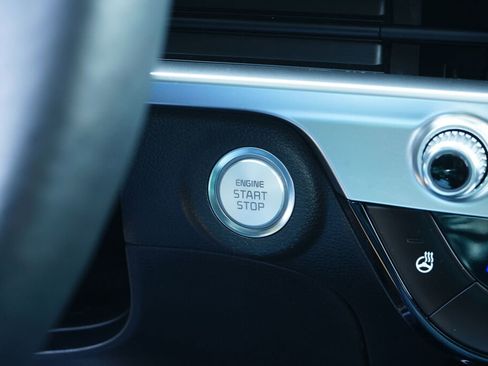 Used 2023 Kia Telluride EX image 25