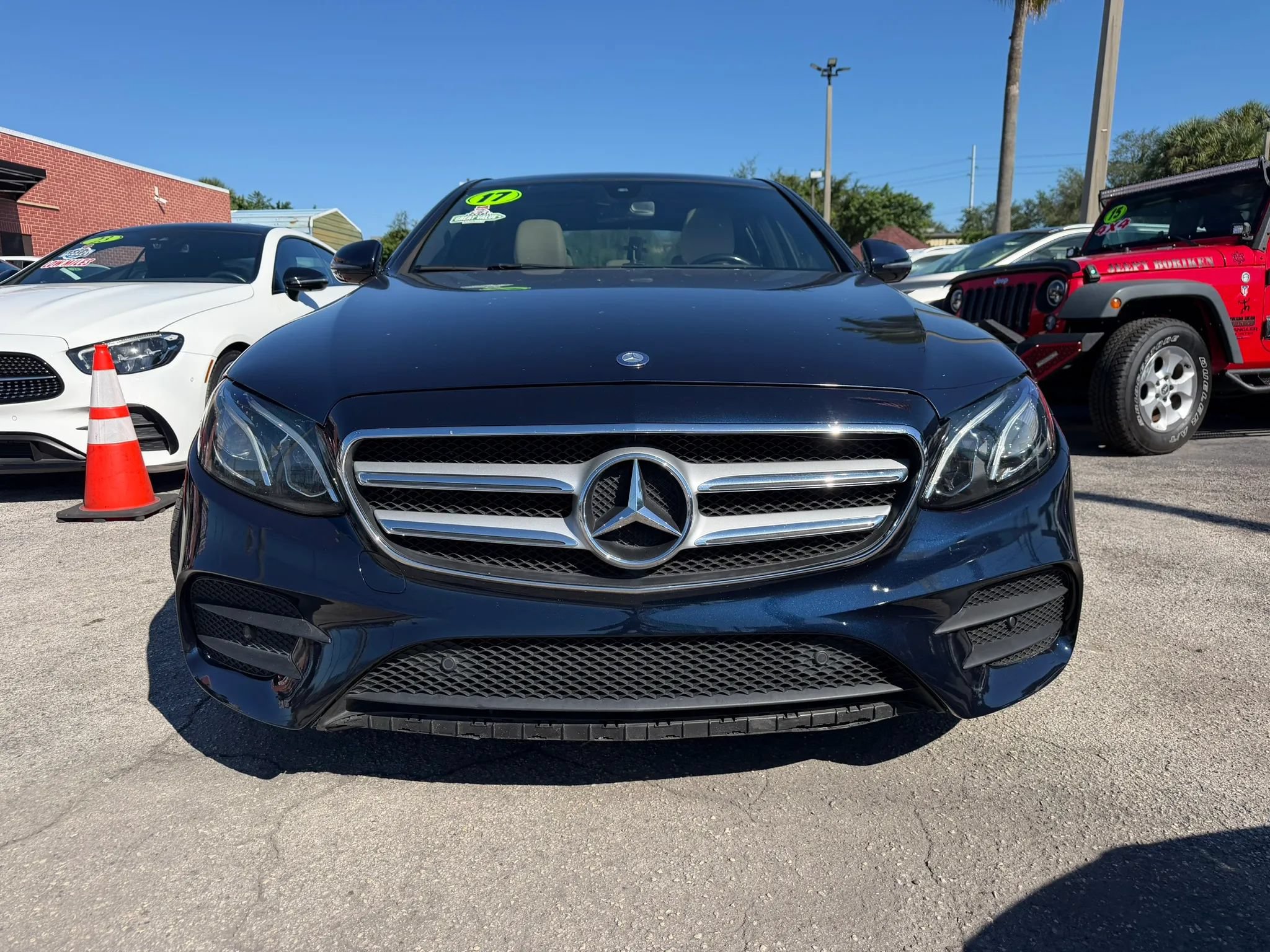 Used 2017 Mercedes-Benz E 300 image 2