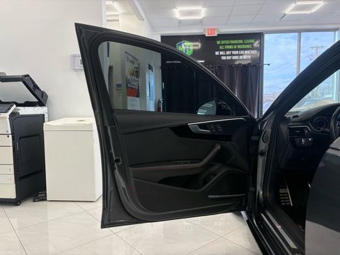 Used 2019 Audi A4 2.0T Prestige w/ Prestige Package image 41