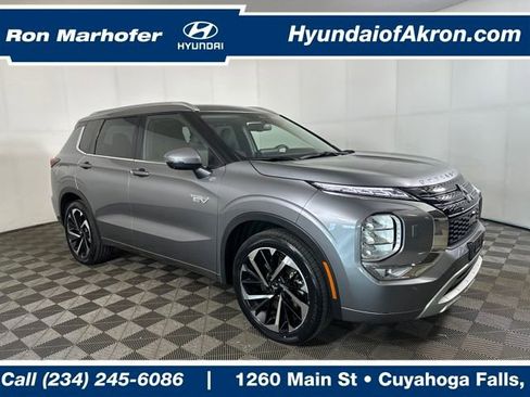 Used 2023 Mitsubishi Outlander SEL image 1