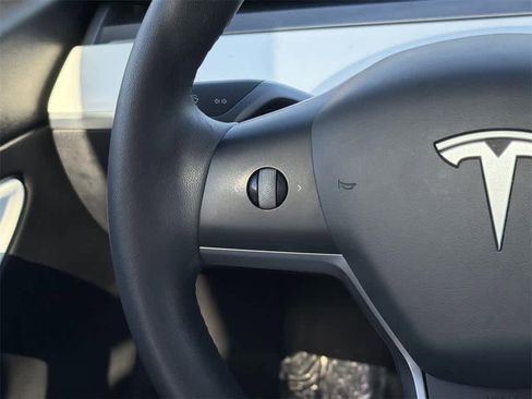 Used 2021 Tesla Model 3 Long Range image 14
