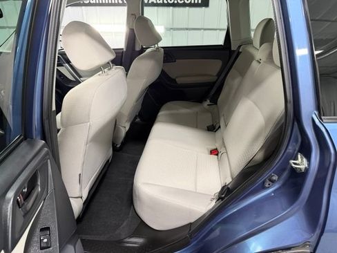 Used 2016 Subaru Forester 2.5i Premium w/ All-Weather Package AWD/4WD image 10