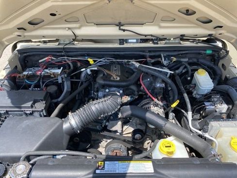 Used 2011 Jeep Wrangler Sport AWD/4WD image 32