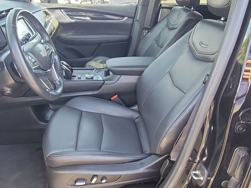 Certified 2023 Cadillac XT5 Premium Luxury image 19