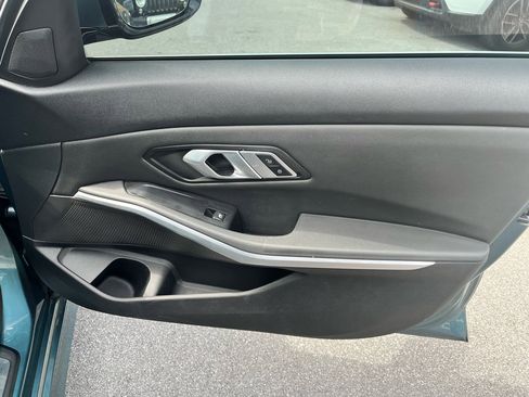 Used 2019 BMW 330i Sedan w/ Convenience Package image 20