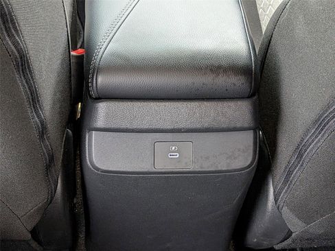 Certified 2026 Nissan Sentra SV w/ SV Convenience Package FWD image 31