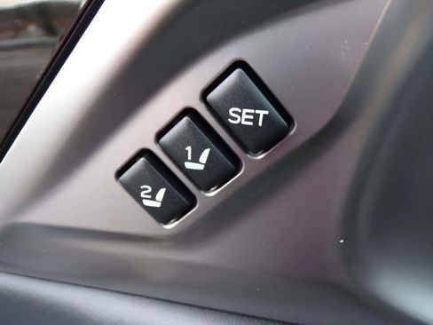 Used 2022 Subaru Outback Limited image 14