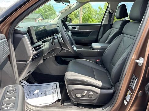Certified 2025 Hyundai Santa Fe XRT AWD/4WD image 17