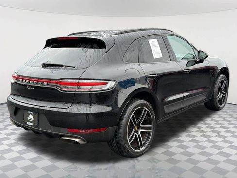 Used 2021 Porsche Macan w/ Premium Package image 5
