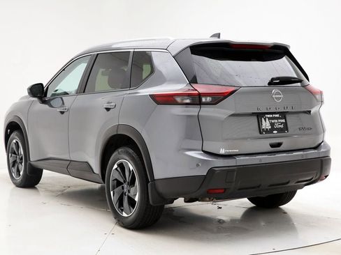 Used 2024 Nissan Rogue SV w/ SV Premium Package AWD/4WD image 7
