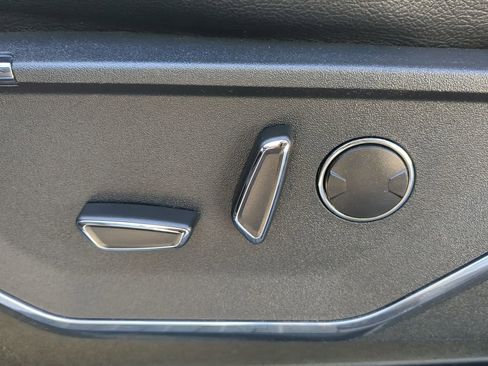 Used 2021 Ford F150 Lariat w/ Equipment Group 502A High image 30