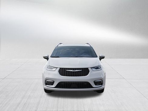 New 2026 Chrysler Pacifica Pinnacle image 6