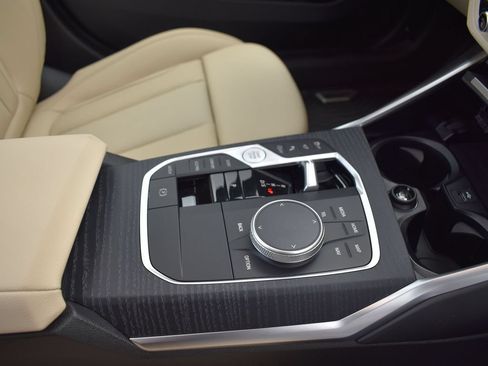 Used 2026 BMW 330i Sedan w/ Convenience Package RWD image 27