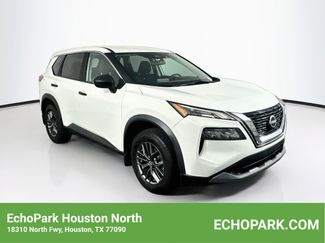 Used 2023 Nissan Rogue S FWD video 1