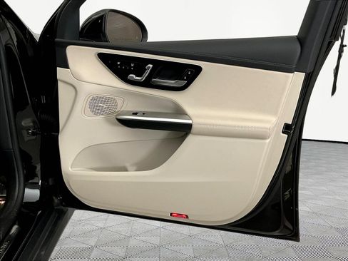 Certified 2024 Mercedes-Benz GLC 300 4MATIC image 28