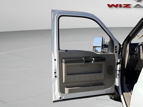 Used 2010 Ford F350 XLT image 14