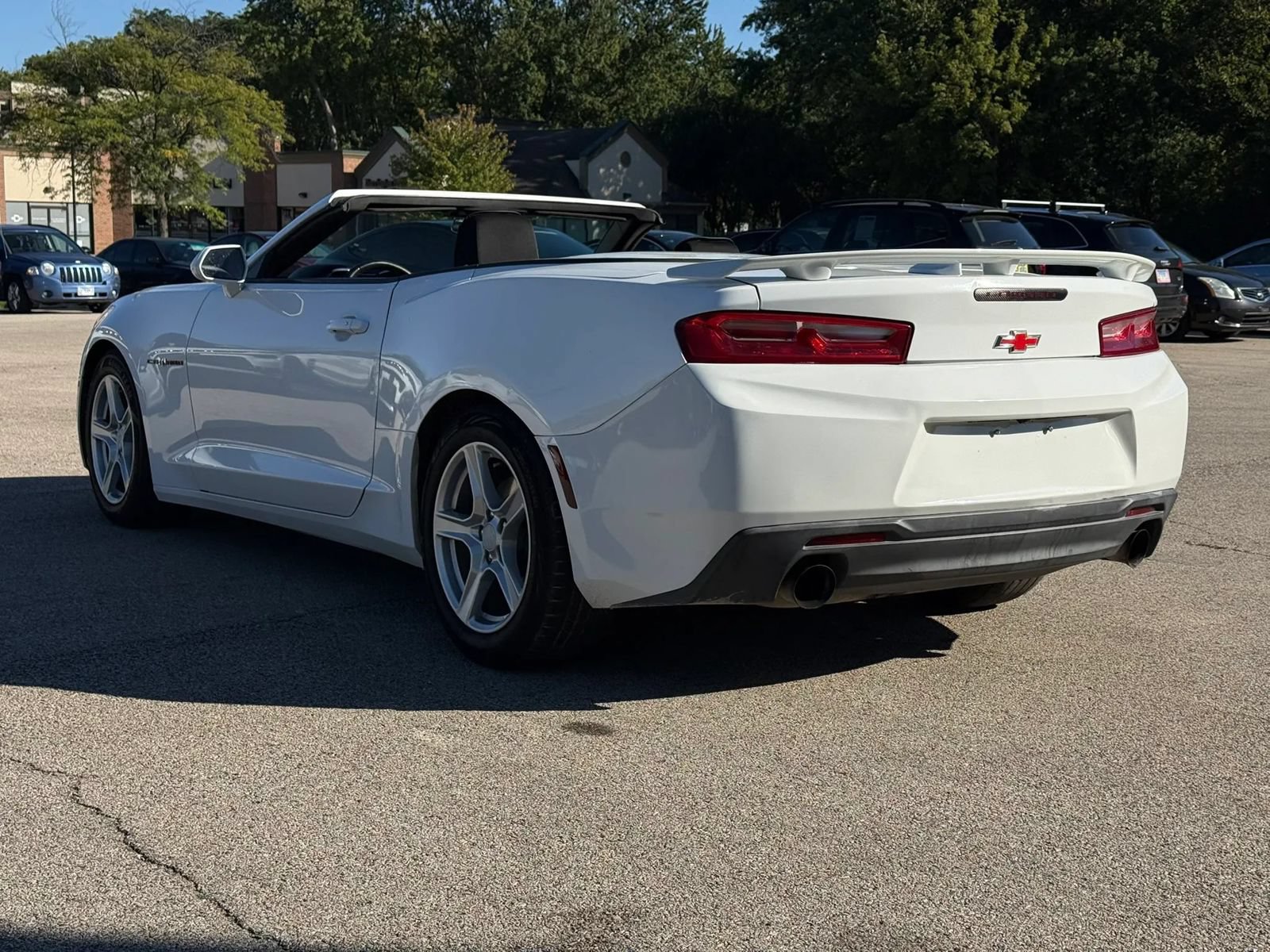 Used 2018 Chevrolet Camaro LT RWD image 6
