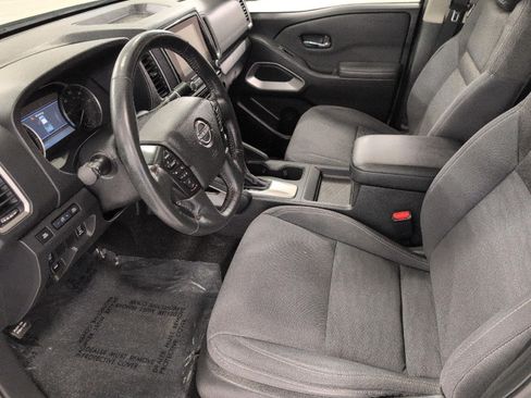Used 2022 Nissan Frontier SV AWD/4WD image 9
