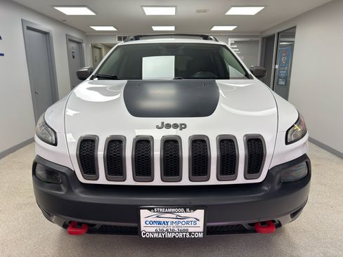 Used 2016 Jeep Cherokee Trailhawk w/ Leather Interior Group image 6